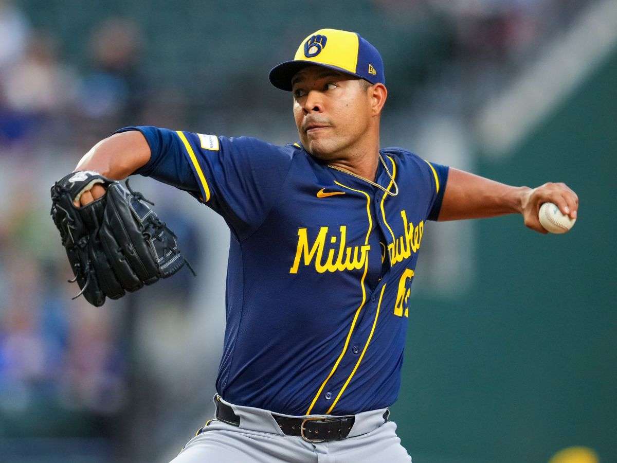 José Quintana reforzará a los Rockies de Colorado
