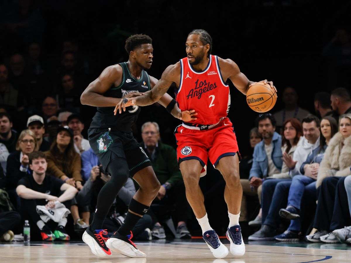 Kawhi Leonard sorprende con 41 puntos ante Minnesota