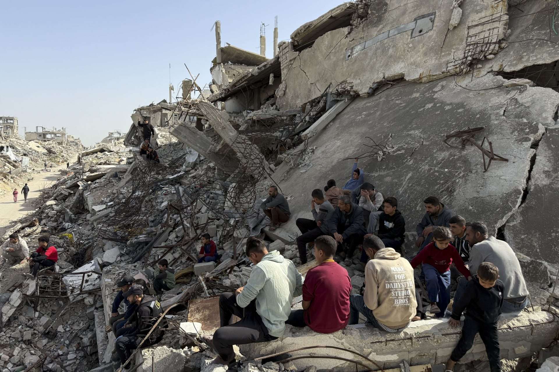 Ministro israelí insiste en una limpieza étnica