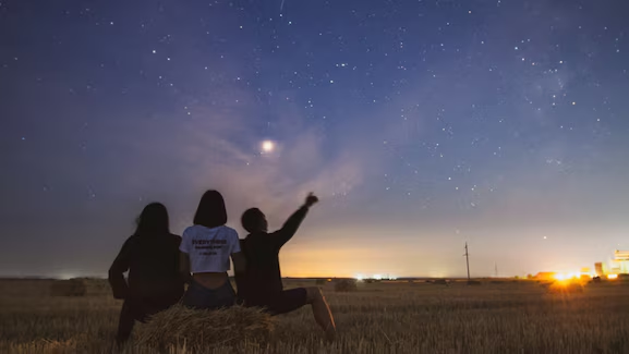 cuándo y cómo ver un increíble desfile de seis mundos en el cielo