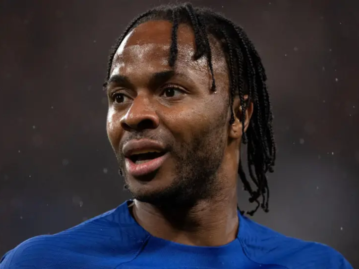 Raheem Sterling ficha por el Feyenoord de Robin Van Persie