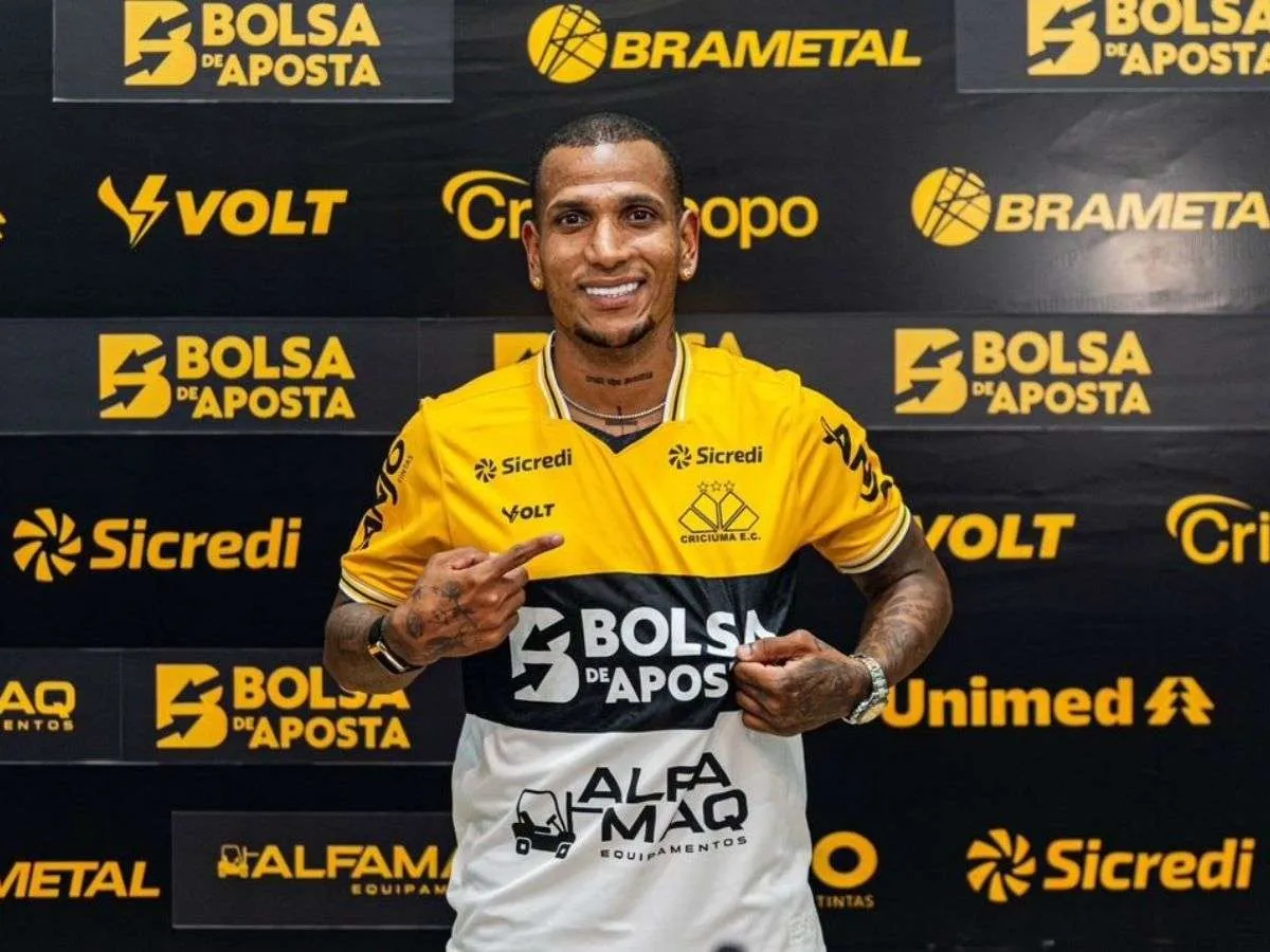 Romulo Otero regresa al fútbol de Brasil