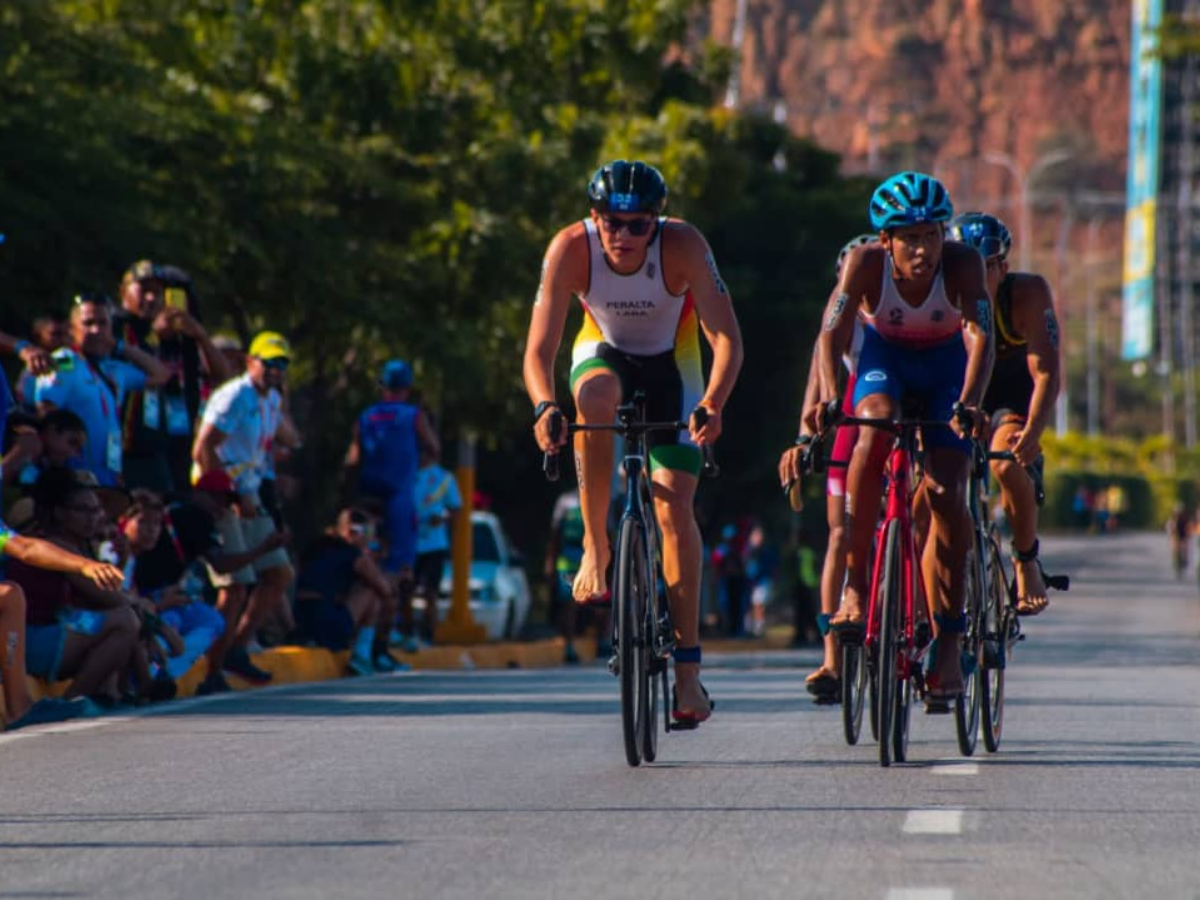 Triatlón define selección juvenil - Líder en deportes