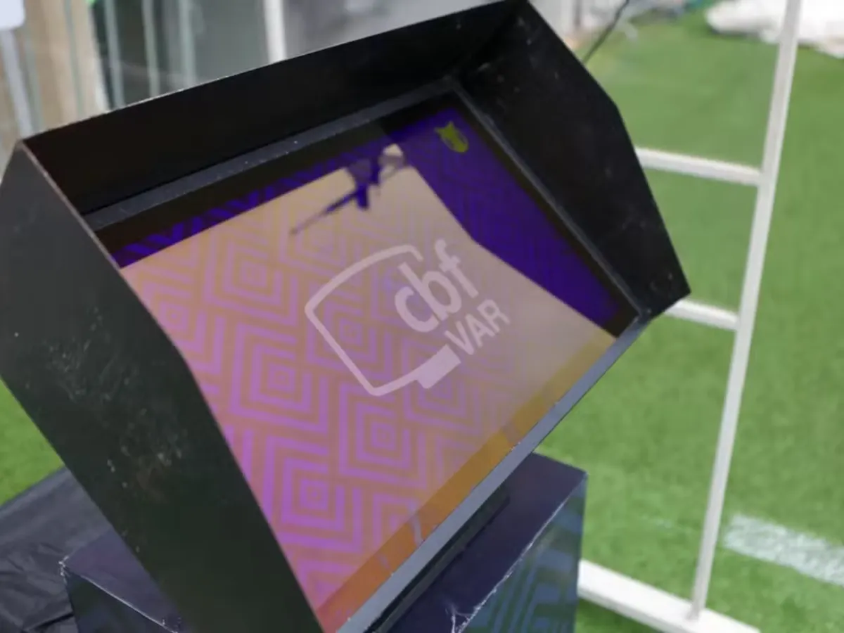 La FIFA busca ampliar el uso del VAR