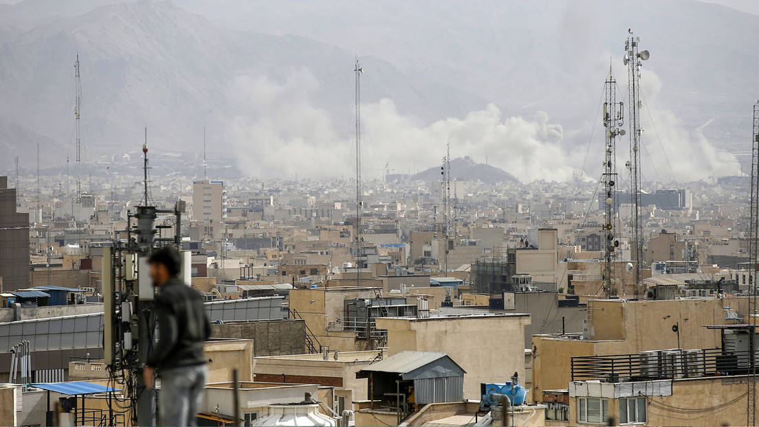 Irán confirma ataques contra bases de EE UU en Baréin, kuwait, Catar y Emiratos Árabes