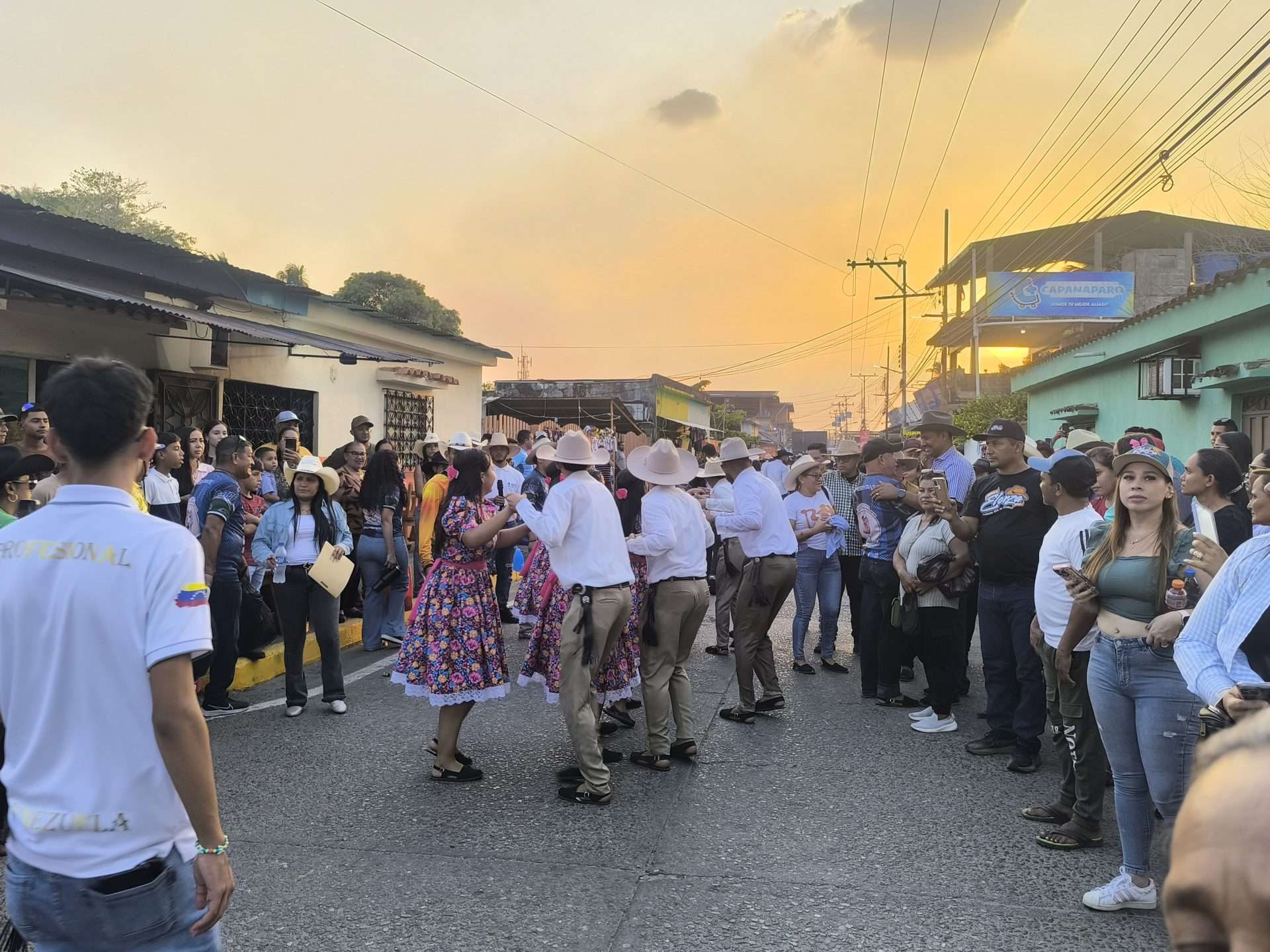 Gran Joropazo enciende las calles de Elorza