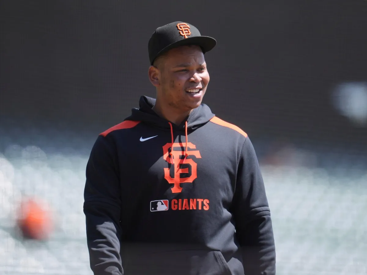 Rafael Devers con números discretos
