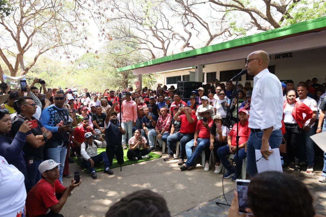 Héctor Rodríguez llama a votar masivamente en la Consulta Popular
