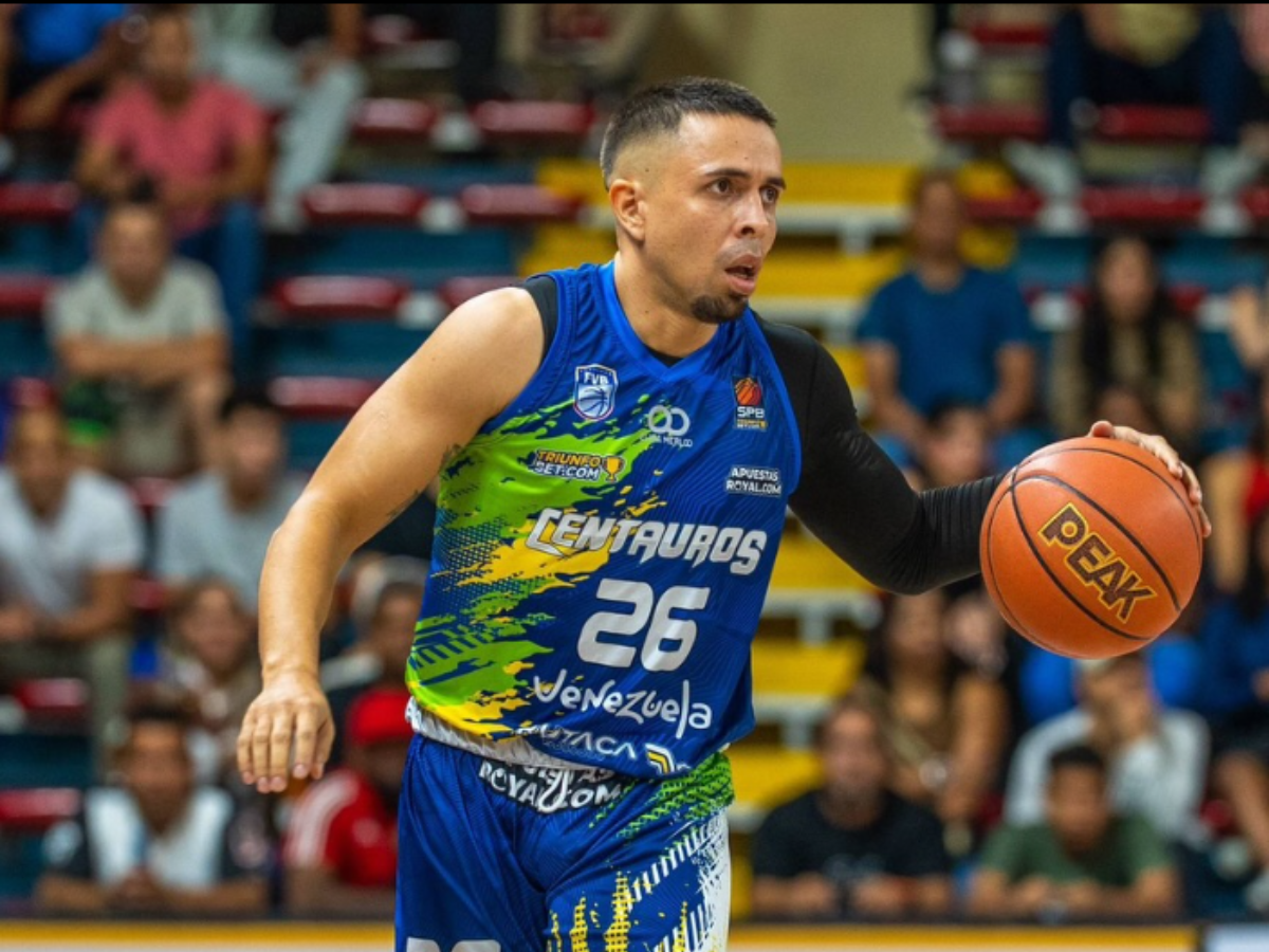 Douglas Rondón destaca en victoria de Centauros