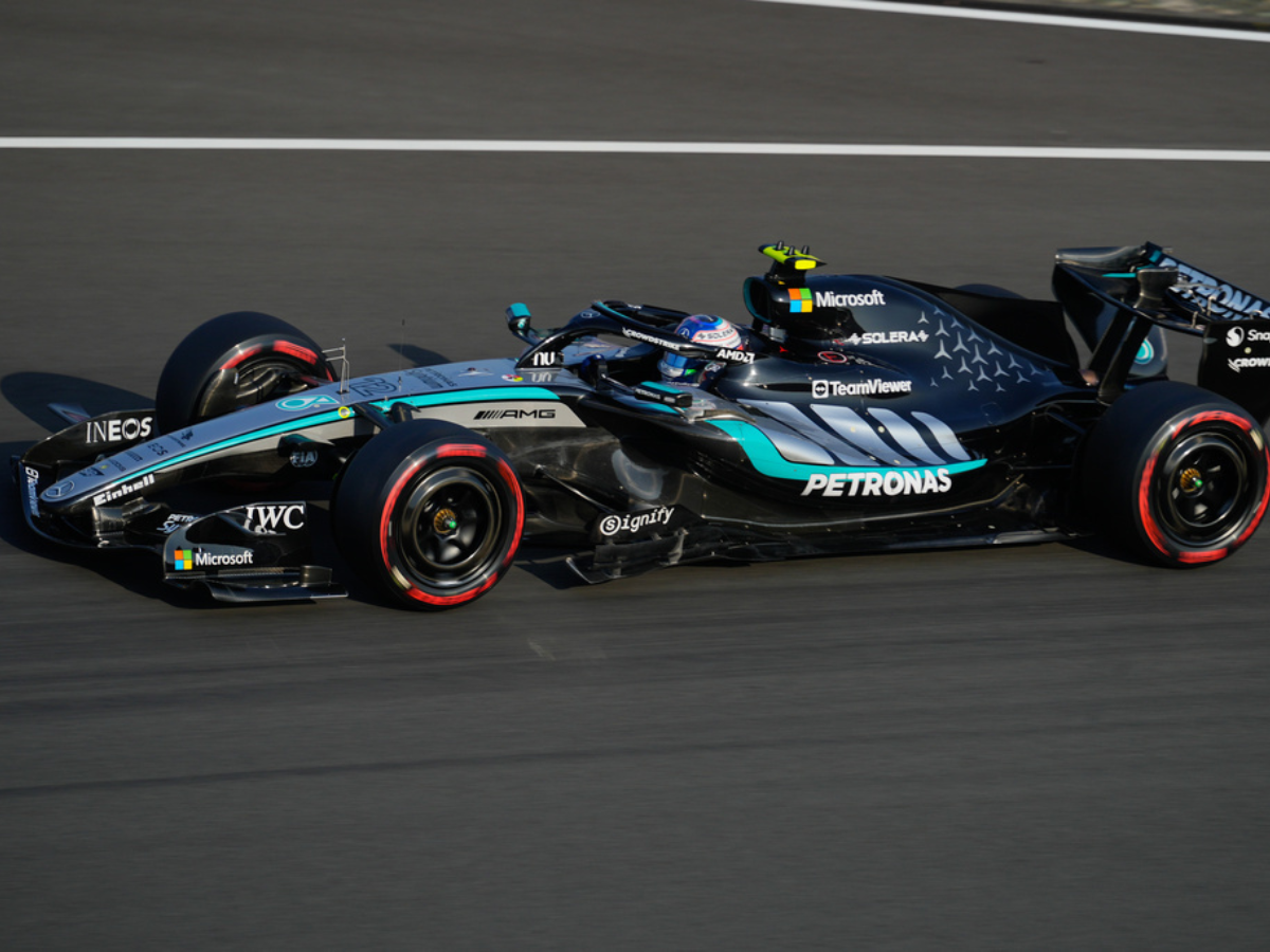 Russell y Mercedes dominaron la clasificación al sprint