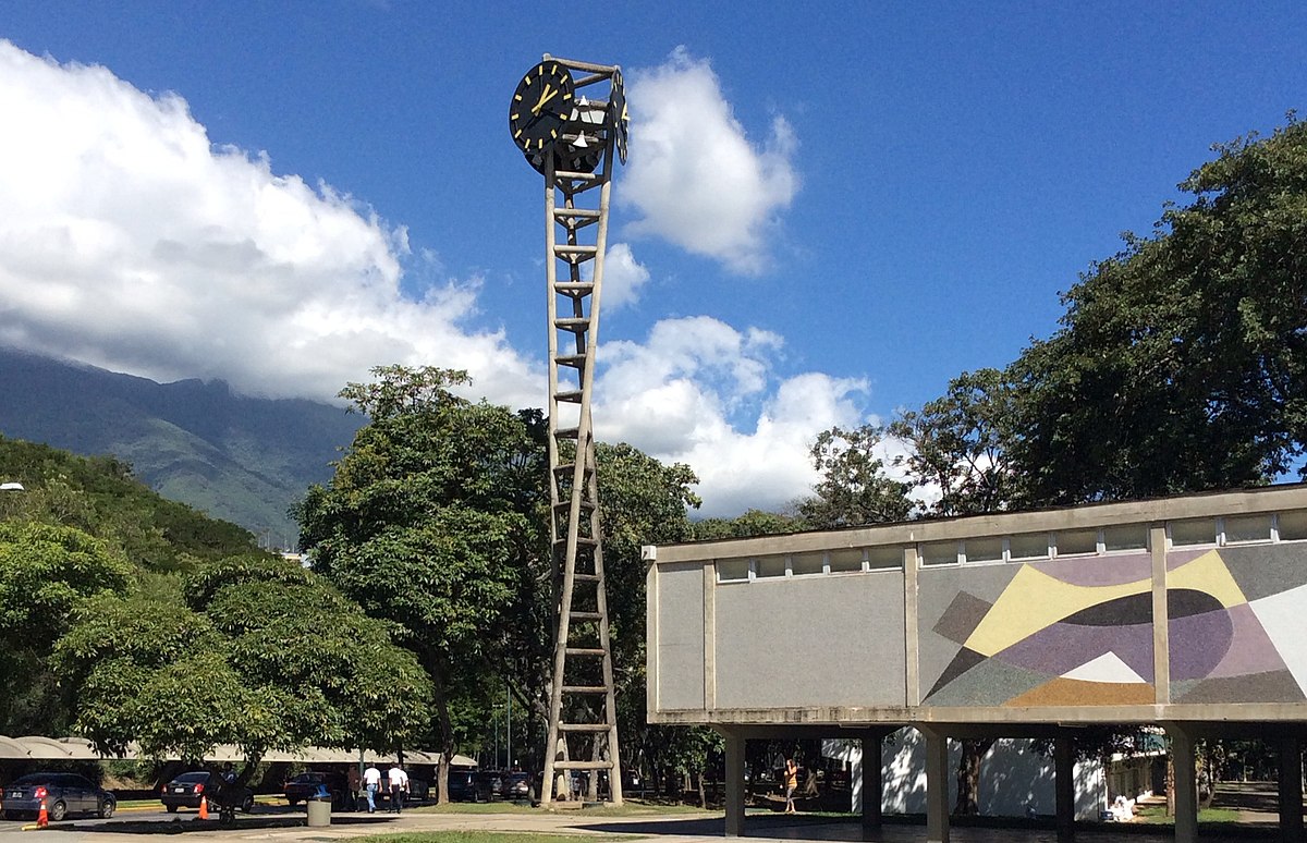 Auditorio de Humanidades y Educación brillará en el 80 aniversario