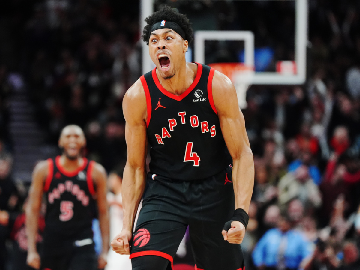 Remontada furiosa de Raptors corta la racha de cuatro victorias de los Suns