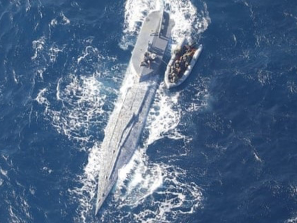 Submarino de EEUU hundió un barco de guerra iraní en el océano Índico