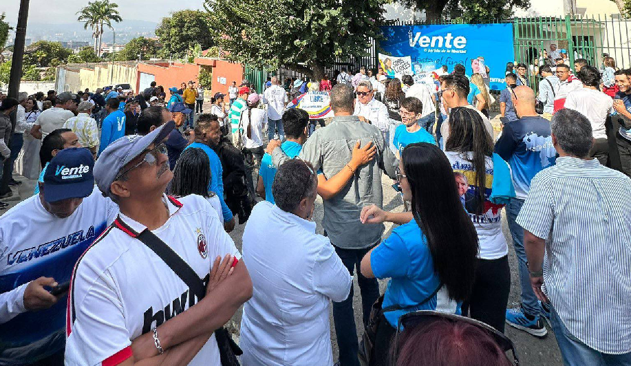 Partido de María Corina Machado sale de la clandestinidad y reabre sede en Caracas