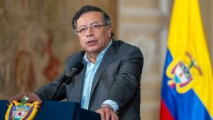 Petro prohíbe uso de una unidad militar para investidura de Abelardo de la Espriella