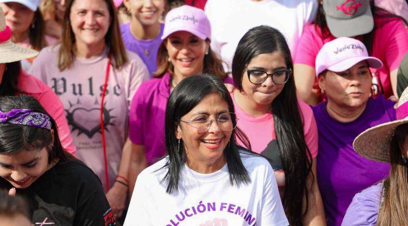 Presidenta (E) rinde homenaje a las mujeres con emotivo video