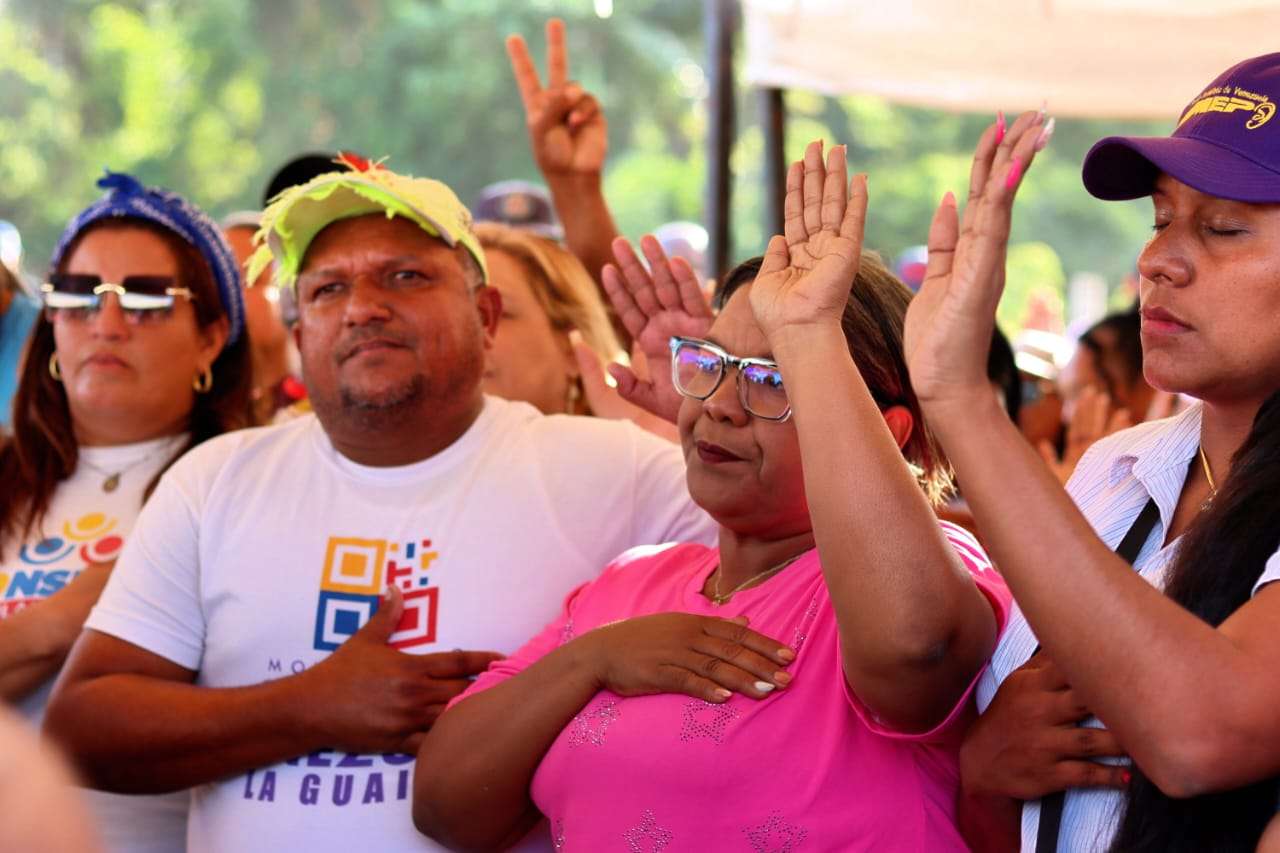 Brión juramenta Comando de Campaña para consulta del 8 de marzo