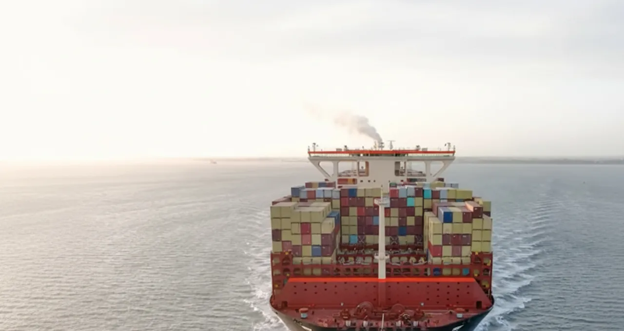 Irán captura barco "sospechoso" de colaborar con EEUU