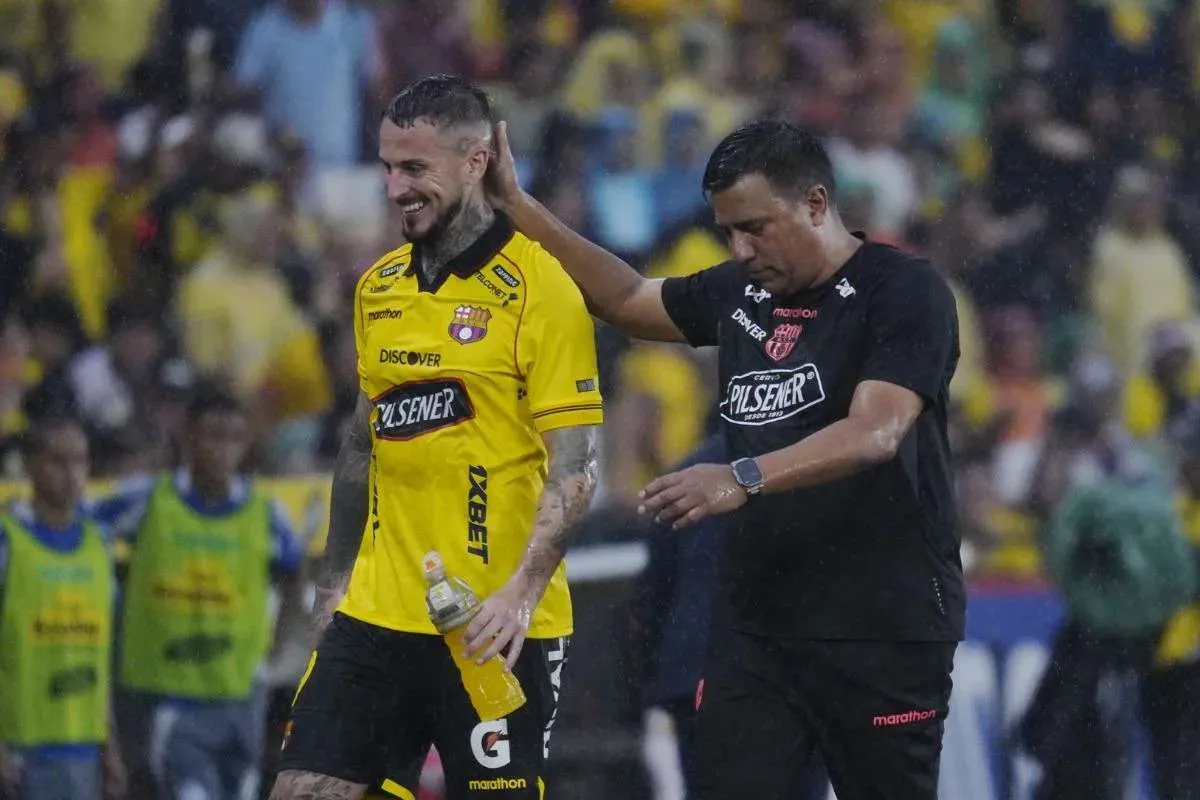 César Farías inicia camino en Copa Libertadores