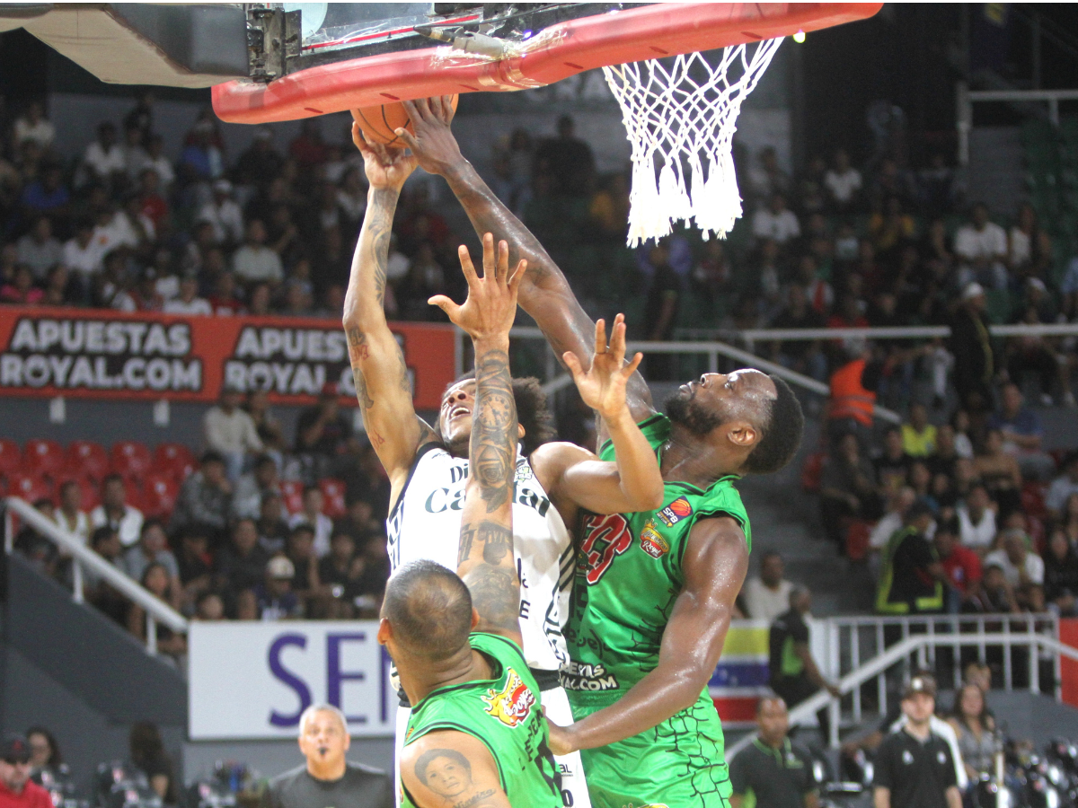 Cocodrilos de Caracas sacó las garras en el derbi capitalino