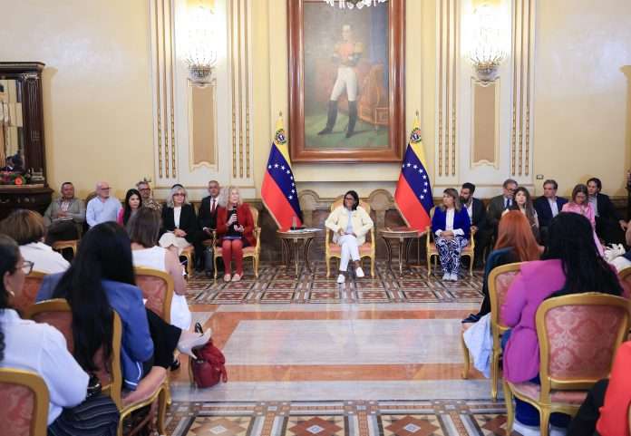 Acuerdo por la paz y el desarrollo de las mujeres aprobado en el marco del Programa por la Paz y la Convivencia Democrática