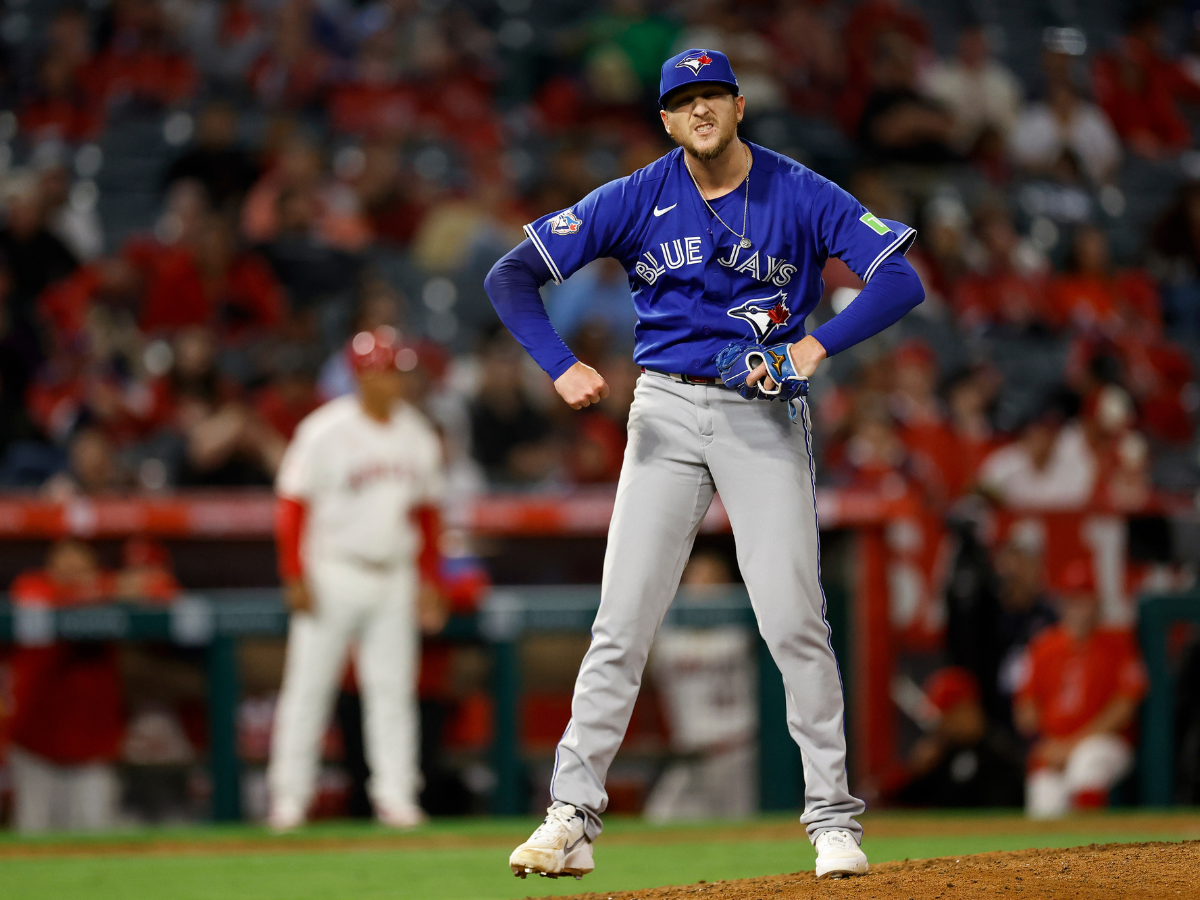 Toronto reubica a Hoffman del puesto de cerrador