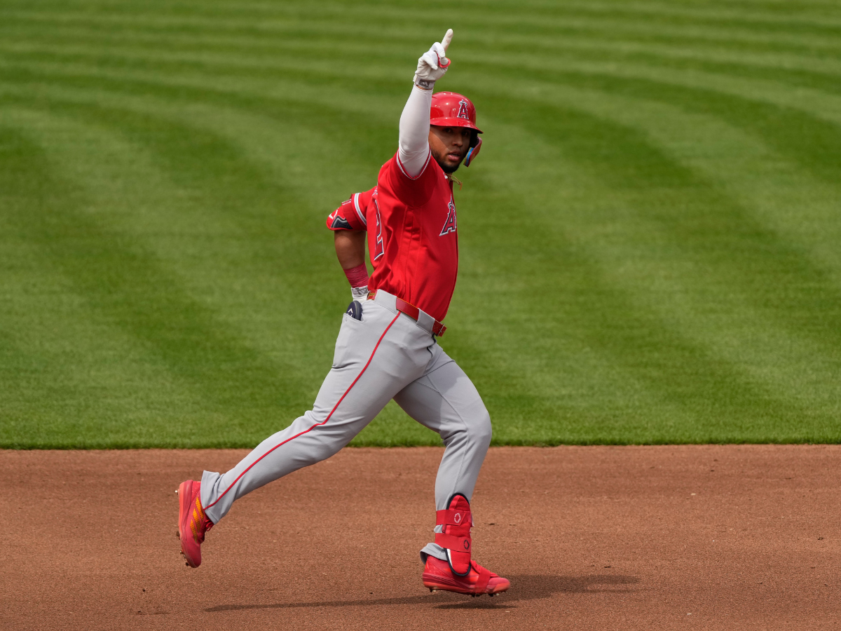 Peraza aportó su granito en el triunfo de los Angelinos