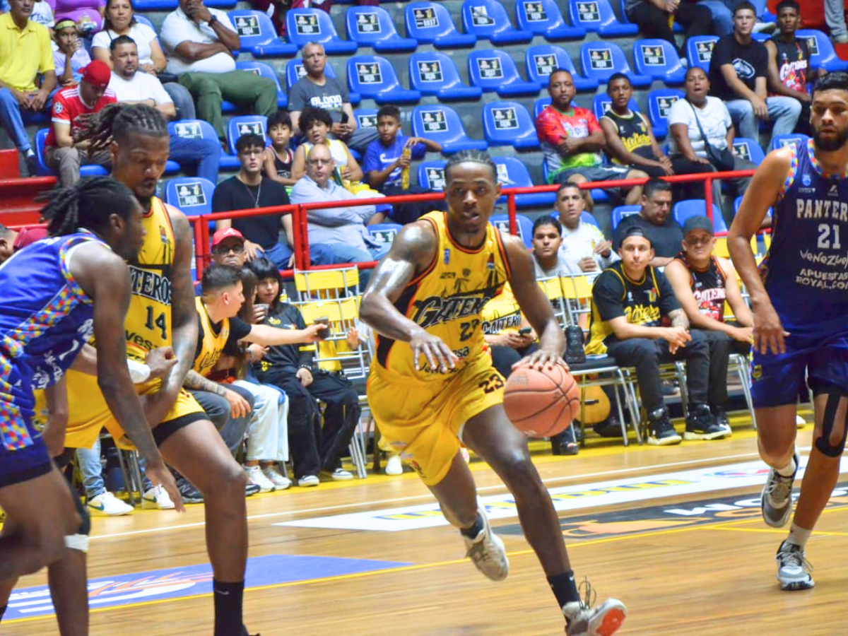 Gaiteros se recuperó al vencer a Panteras