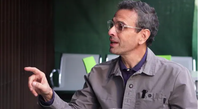 'El país exige dejar la retórica y la campaña'