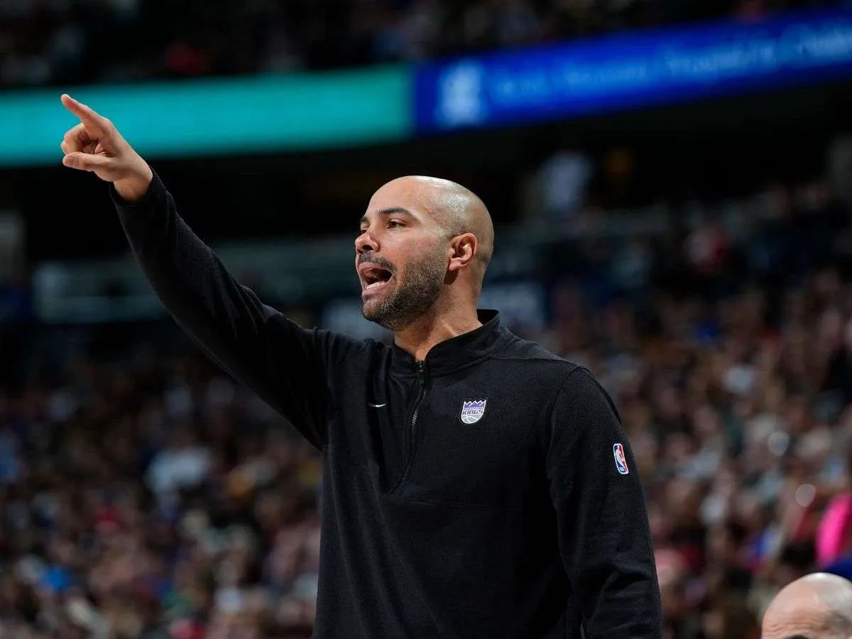 Nets extienden el contrato de Jordi Fernández