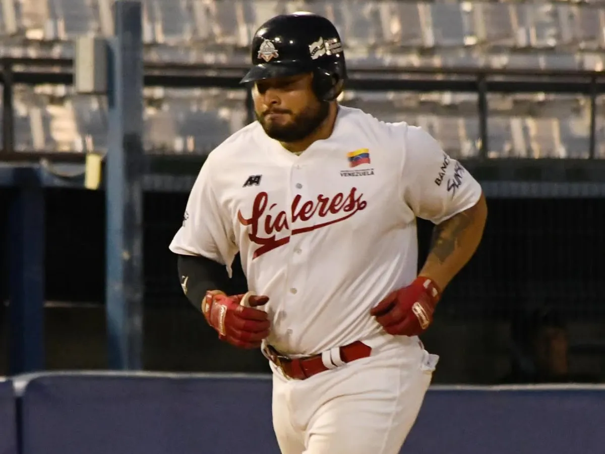 José Caguana fue el trueno del triunfo de Líderes