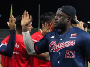 Lázaro Alonso fue la chispa de la remontada de Senadores