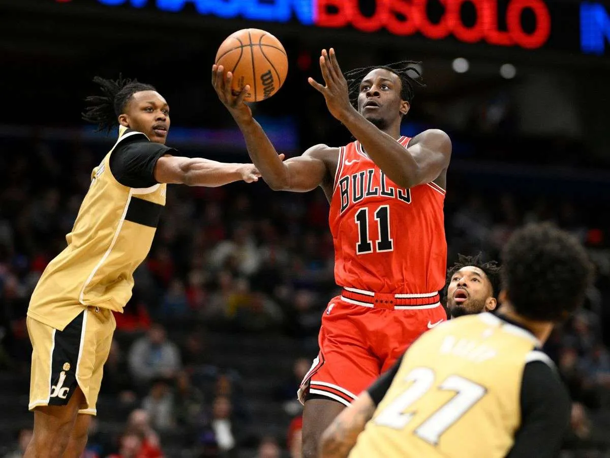 Bulls vencen en noche de récords para Miller
