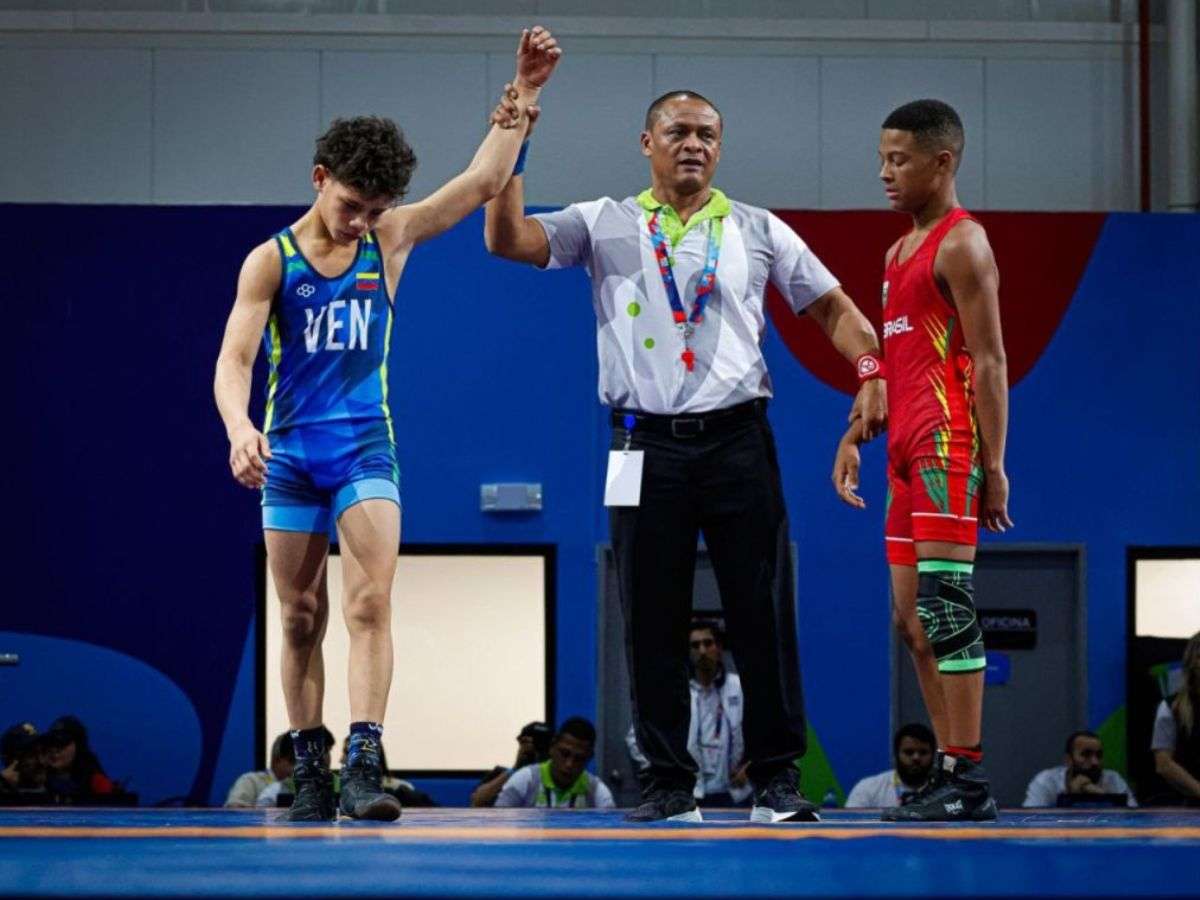 Lucha libre abrió con dos oros en Panamá