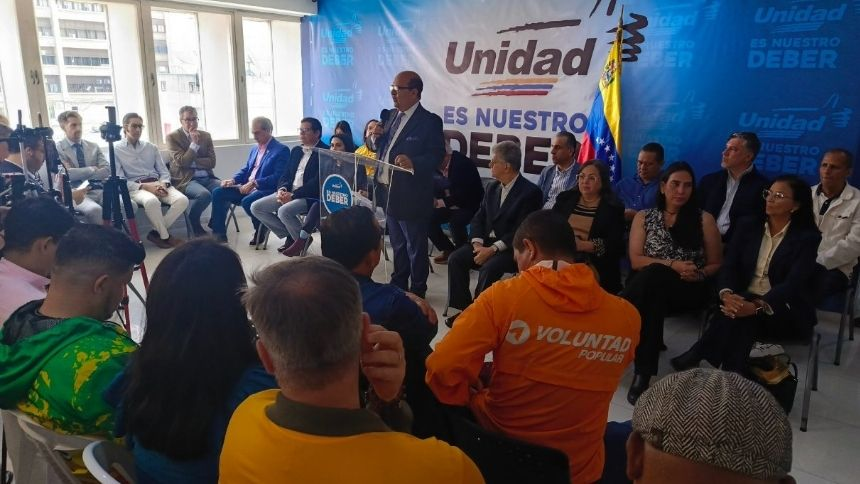 Las claves de la hoja de ruta planteada por la oposición para una transición democrática en el país