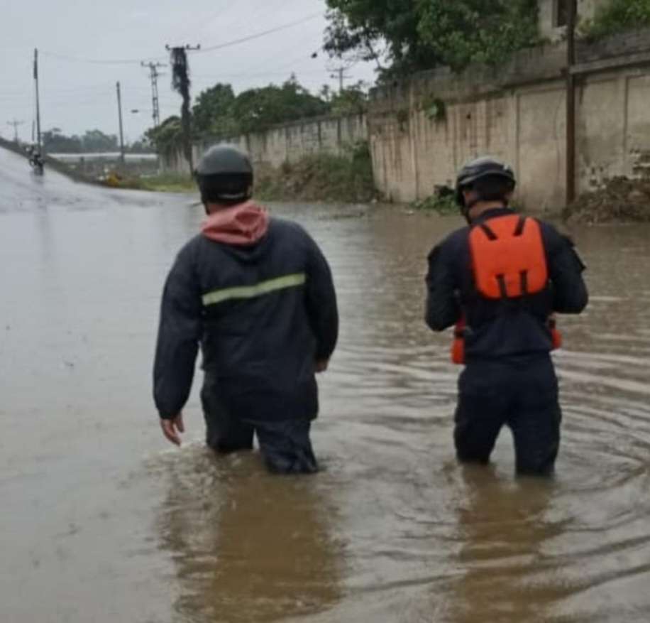 Lluvias generan alerta en costa carabobeña 