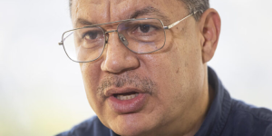 Simón Calzadilla cuestiona la falta de transparencia en la asignación de 400 millones de dólares a la banca