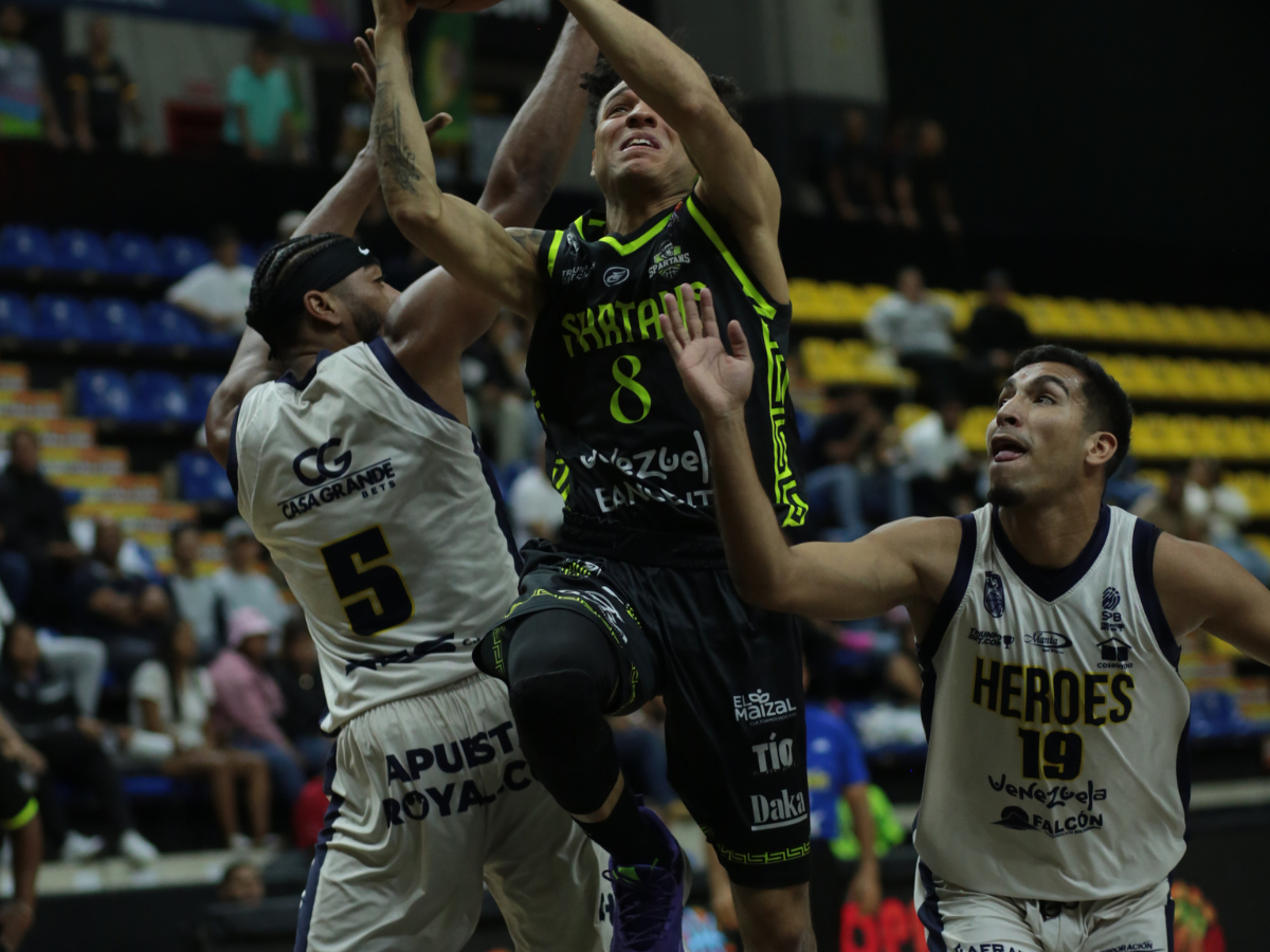 Héroes fue más de la mano de David Nesbitt