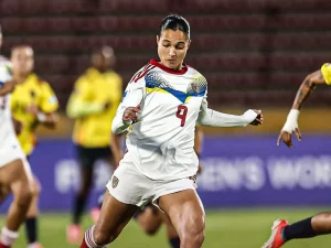 Vinotinto femenina a asegurar el boleto