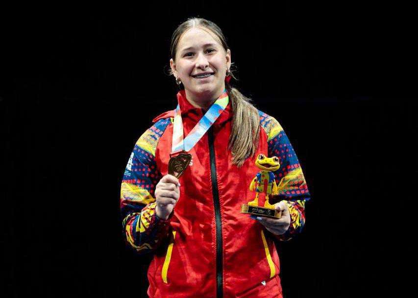 Delcy Rodríguez felicita a Dakota Ferrer por conquistar el oro en los Suramericanos
