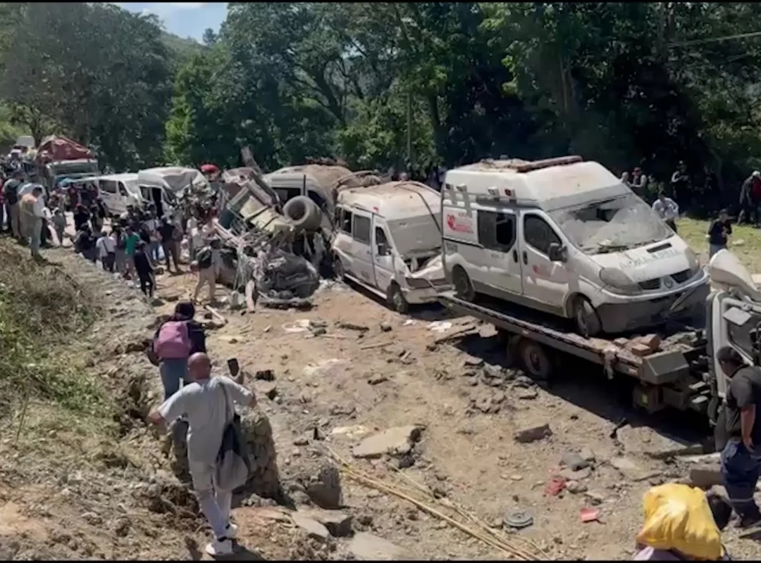 Atentado terrorista en la Vía Panamericana deja al menos siete muertos y 17 heridos en el Cauca