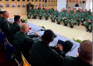 Ministro González López impartió orientación y ejecución de operaciones aéreas