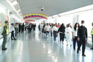 Más de 20.000 migrantes han retornado en vuelos de repatriación