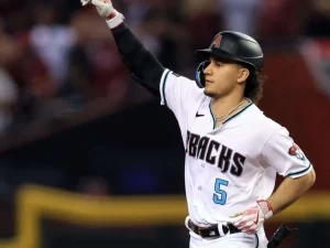 Alek Thomas pone rumbo a Los Ángeles