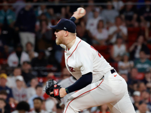 Medias Rojas se apoyan en joya de Early para vencer a Bravos