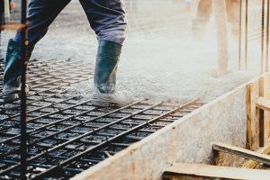 Mallas de acero: El tejido invisible que sostiene las grandes obras