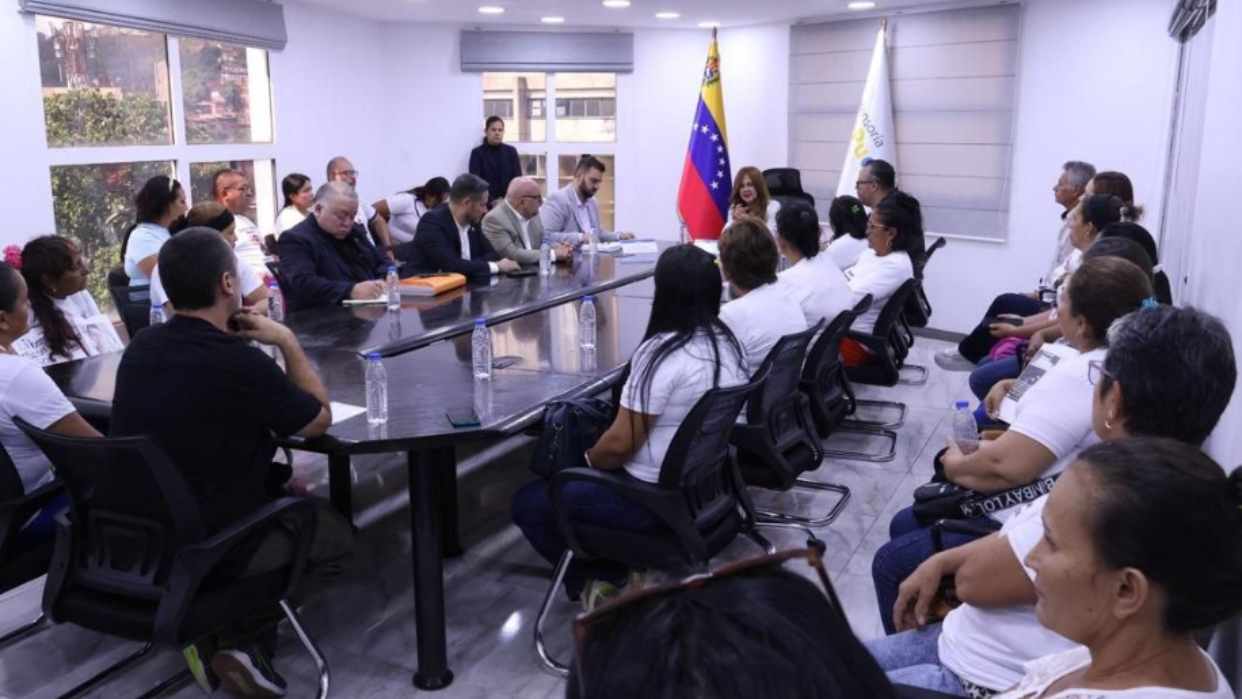 Defensoría del Pueblo recibió a familiares de privados de libertad por caso Tancol
