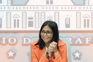 Delcy Rodríguez anuncia reestructuración financiera y administrativa del Gobierno