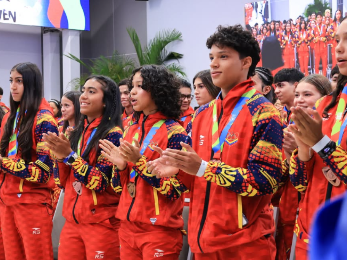 Venezuela rinde homenaje a sus atletas tras histórica participación en Panamá 2026