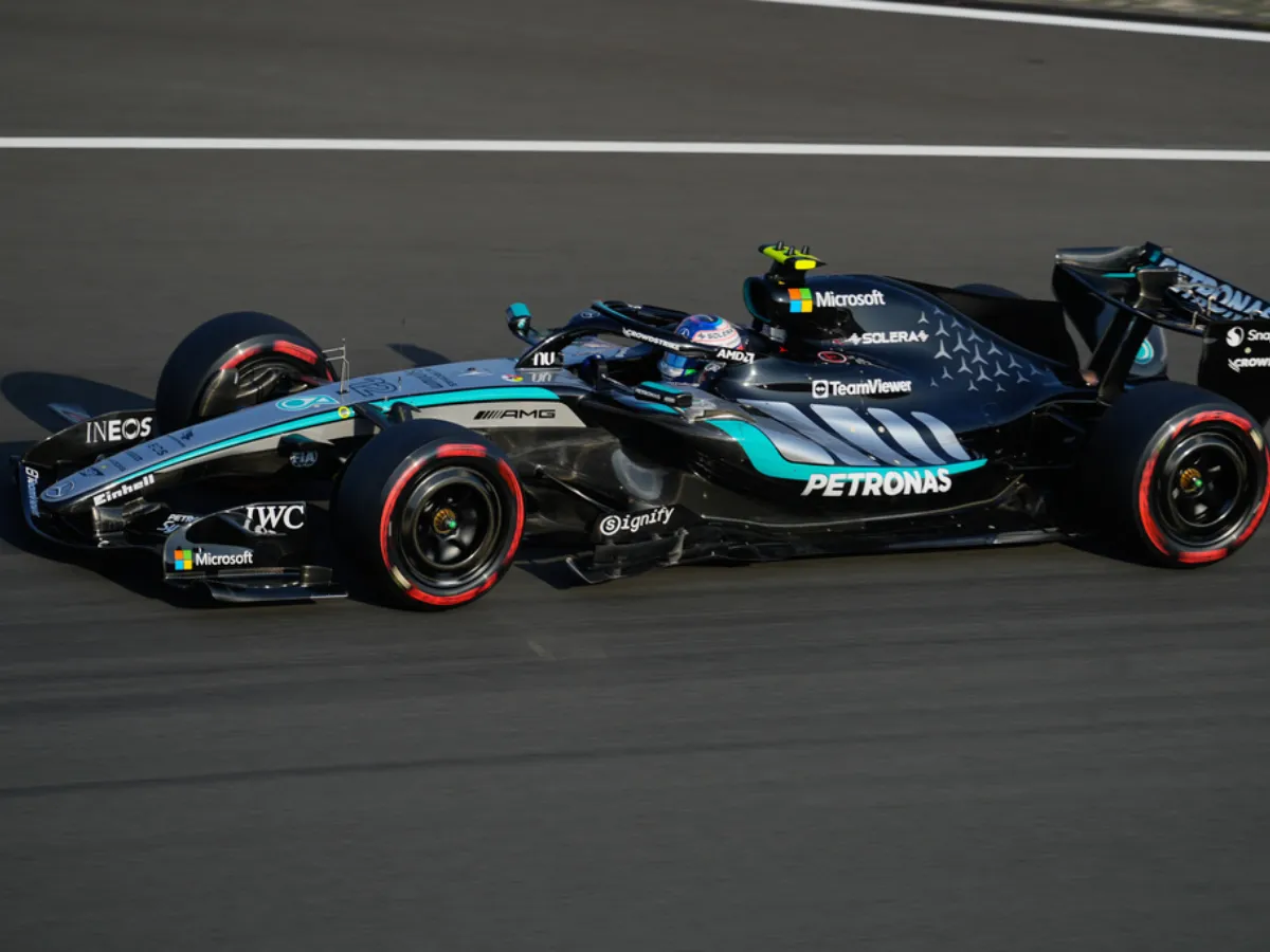 George Russell frenar la racha de Antonelli